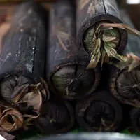 Menyicipi makanan tradisional dalam arus modernitas Jakarta. (Nurwahyunan/Bintang.com)