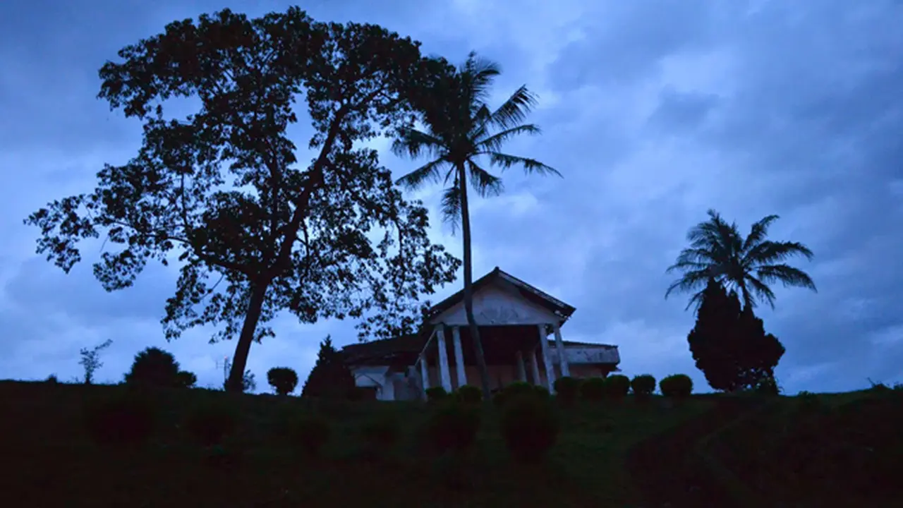 7 Misteri Tempat terbengkalai di Indonesia