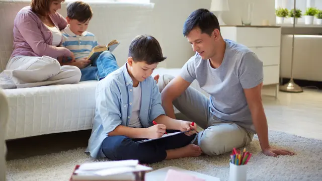 Mengenal Low-Demand Parenting (photo by freepik.com)