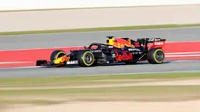 Pembalap Aston Martin Red Bull Racing Max Verstappen saat tes pramusim Formula 1 (F1) hari pertama di Circuit de Catalunya, Montmelo, Spanyol, Rabu (19/2/2020). Max Verstappen menempati peringkat keempat dengan waktu 1 menit 17,516 detik. (AP Photo/Joan Monfort)