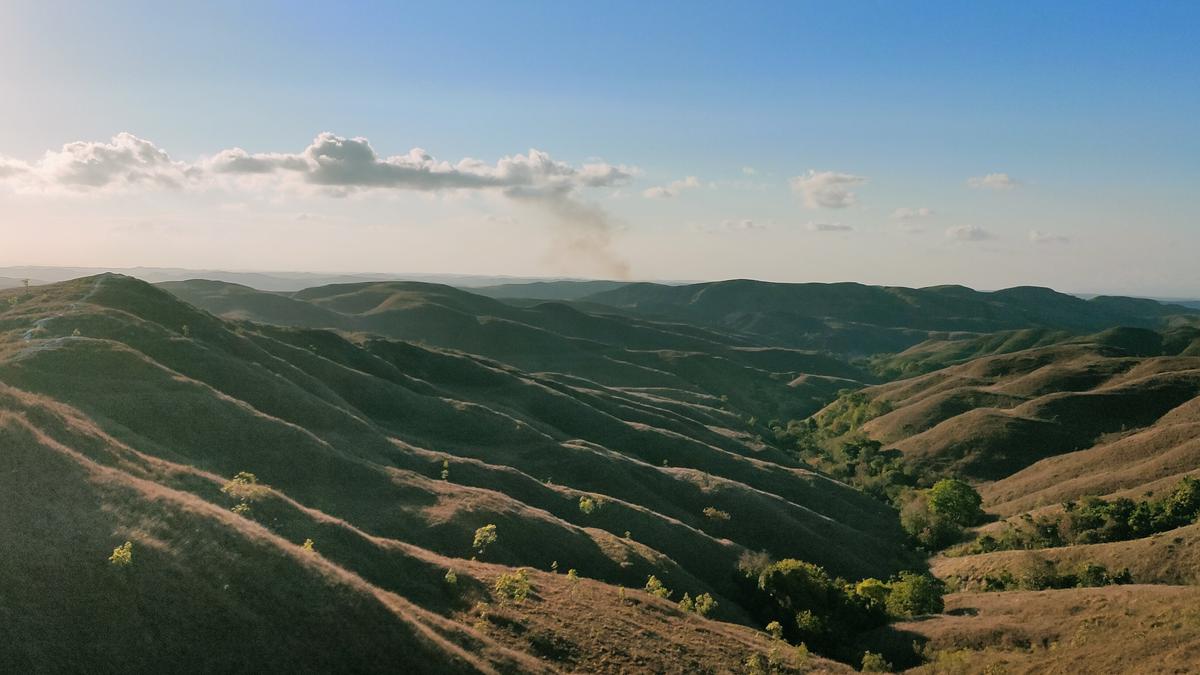 Pesona Bukit Wairinding, Wisata Alam Indah Populer jadi Spot Foto di Sumba