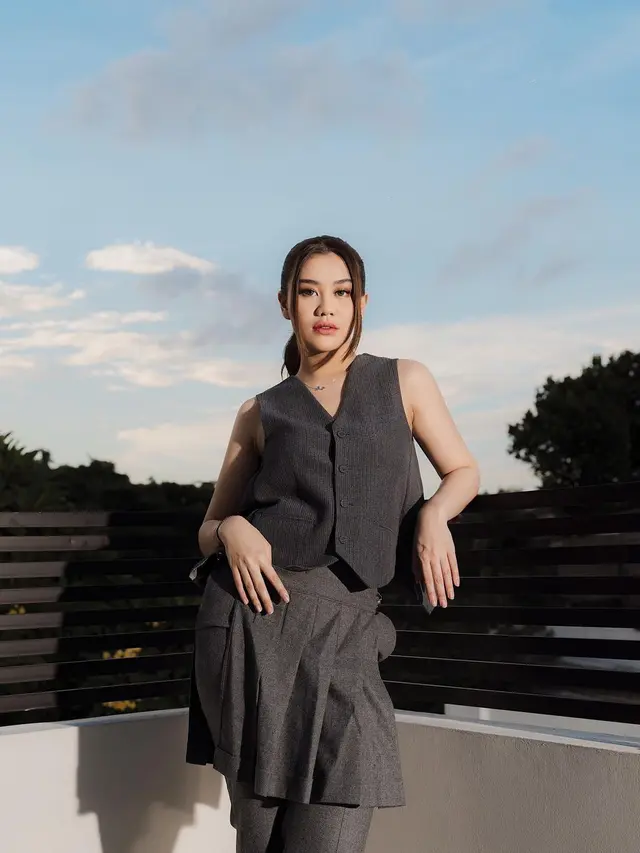 Aaliyah Massaid dengan baju tanpa lengan (Instagram/aaliyah.massaid)