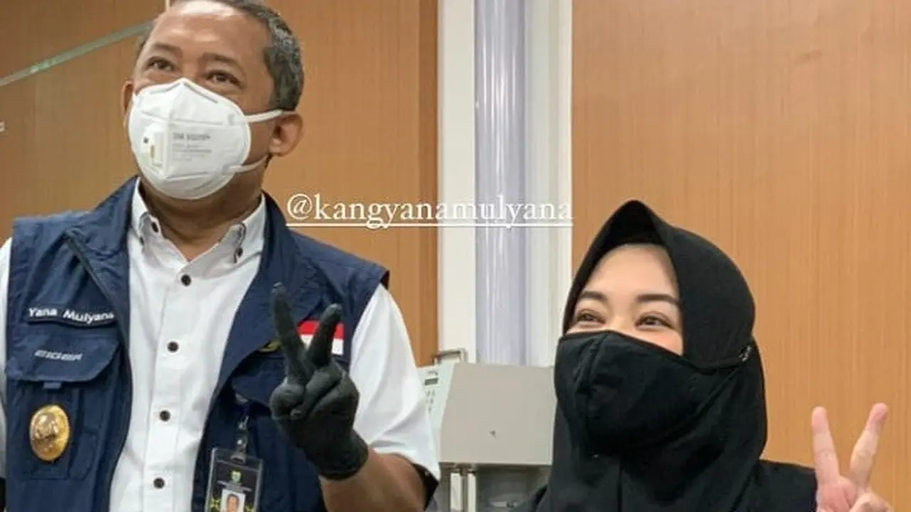 6 Momen Risa Saraswati Terima Vaksin COVID-19, Tak Alami Gejala