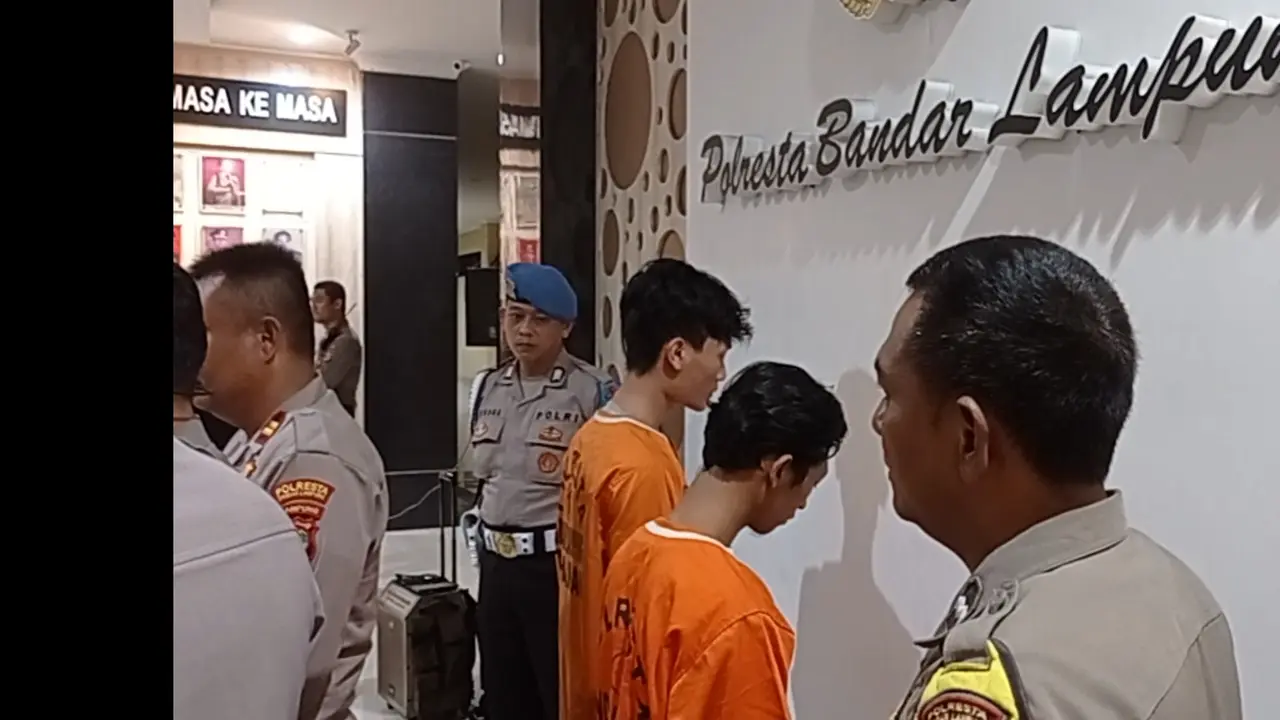 Dua pelaku pembunuhan seorang pemuda menyerahkan diri. Foto (Liputan6.com/Ardi)