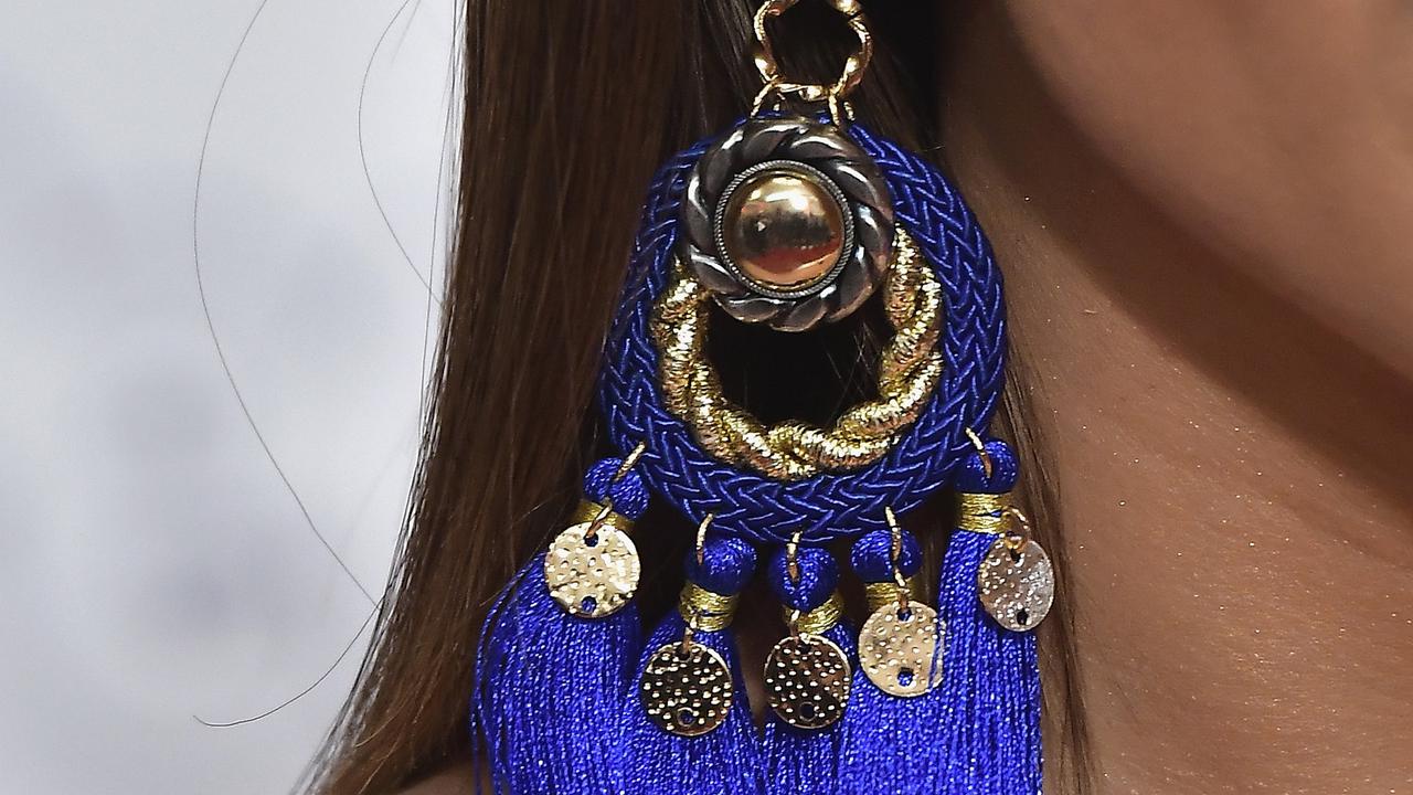 Ilustrasi anting-anting