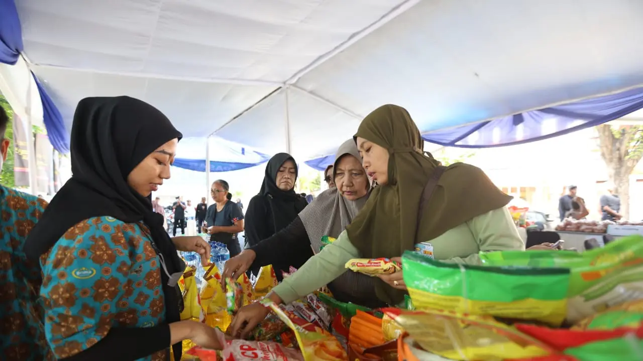 Tekan harga bahan pokok jelang Nataru, Pemkab Banyuwangi gelar pasar murah (Istimewa)