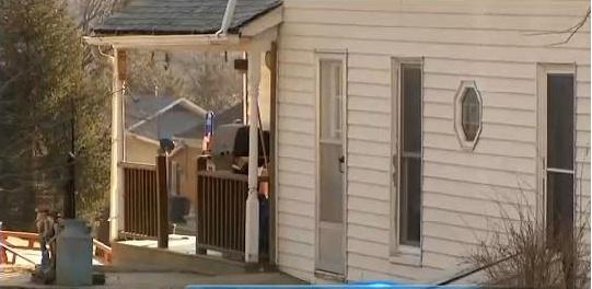 Rumah Balita Usia 5 Tahun Dan Adiknya Usia 9 Bulan | Foto: copyright Metro.co.uk