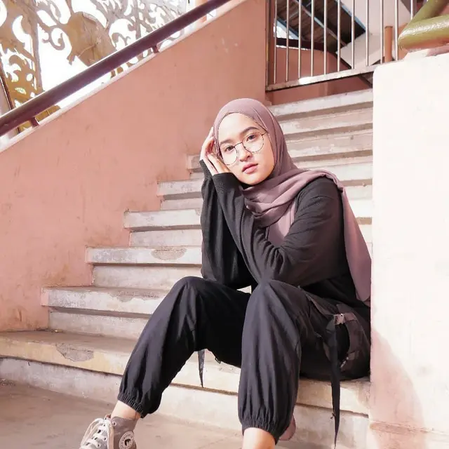 Disebut Mirip Nissa Sabyan, Ini 6 Potret Melati Wanita yang Viral di TikTok