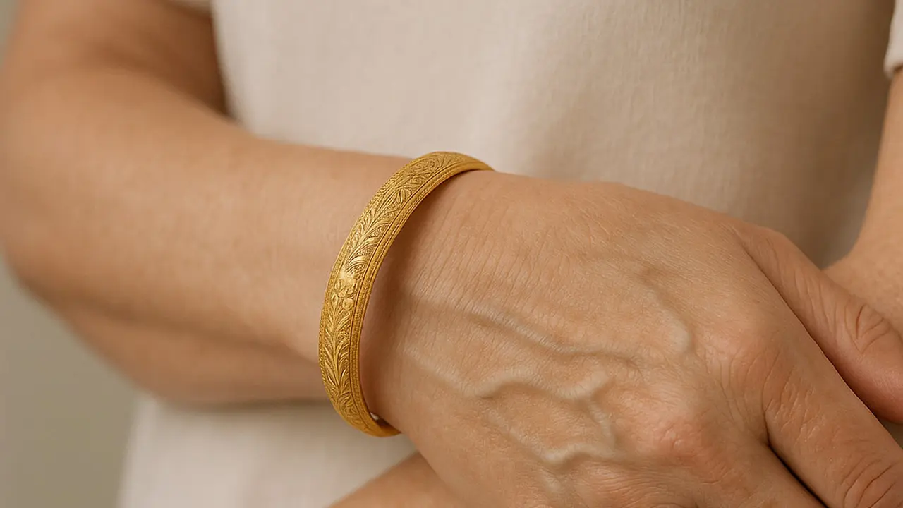 Model Gelang Emas Bulat Polos Terbaru 2025