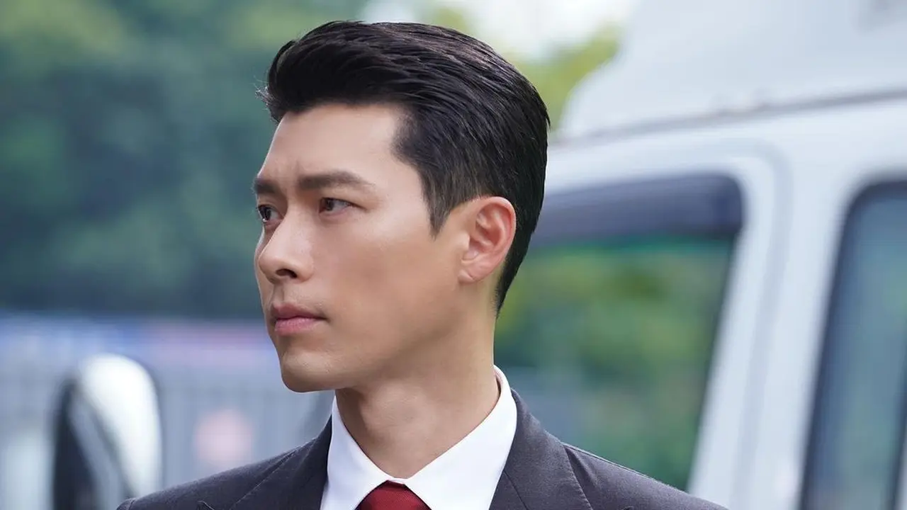 Hyun Bin. (Instagram/ vast.ent)