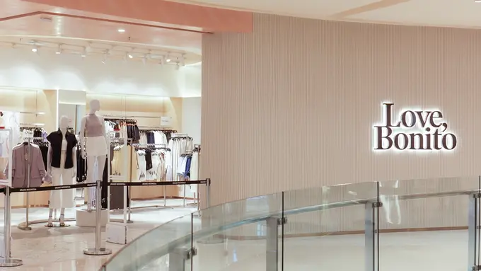 Bukan Cuma Belanja Outfit, Bikin Konten hingga Foto Bareng Bestie Bisa Dilakukan di Gerai Terbesar Love, Bonito Jakarta