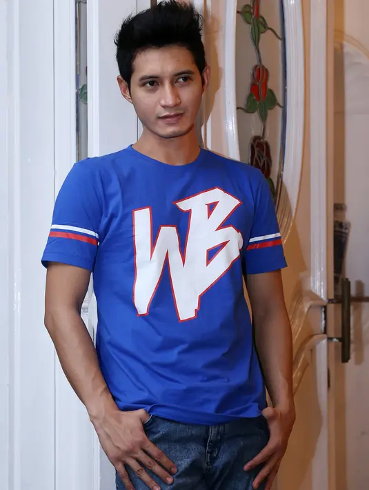 Chand Kelvin mengaku dirinya dapat seperti sekarang berkat almarhum Olga Syahputra. Chand hanya ingin terus mendoakan sahabatnya yang telah pergi untuk selama-lamanya. (galih W. Satria/Bintang.com)