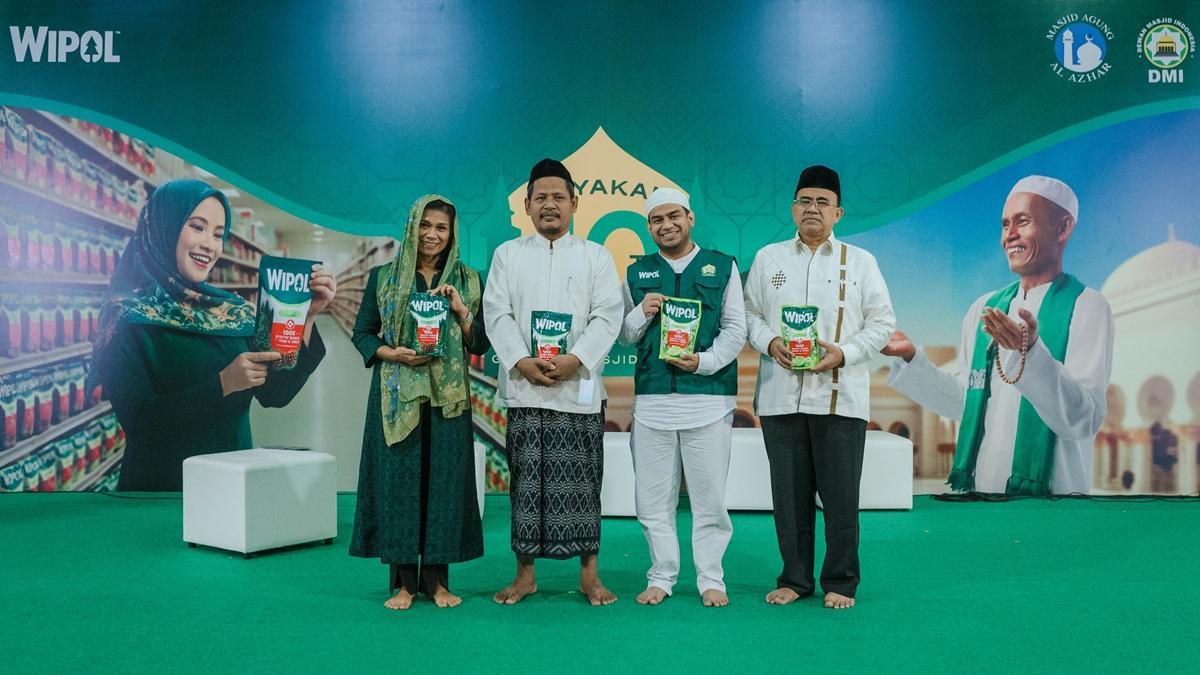 Ramadan Makin Bermakna, Wipol Kembali Hadirkan Gerakan Masjid Bersih di Berbagai Daerah