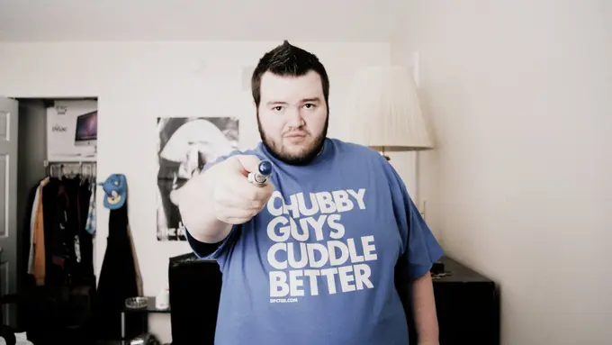 Majalah Ini Khususkan Pria Buncit Sebagai Model