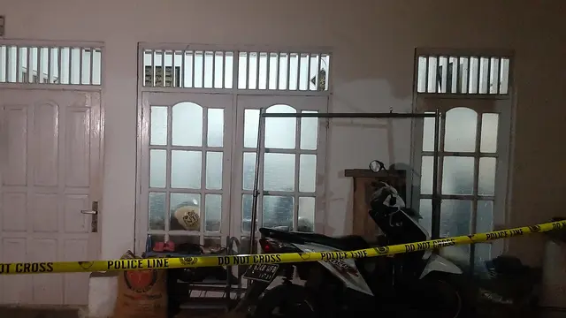 Rumah orangtua terduga teroris ZA yang menyerang Mabes Polri di kawasan Ciracas, Jakarta Timur
