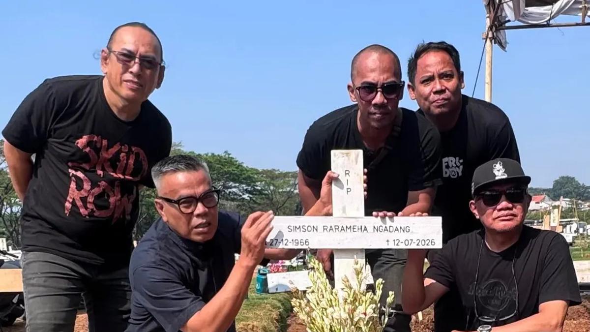 Abdel Terbang dari Amerika Langsung ke Makam Temon, Menangis Sedih