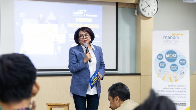 Direktur Mandiri Sekuritas Lisana Irianiwati