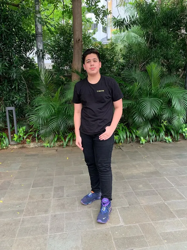 6 Potret Terbaru Artis Cilik Nizam di Buku Harian Baim, Disebut Mirip Jerome Polin