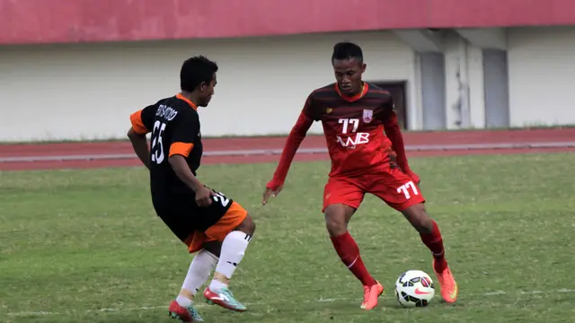Persis Solo