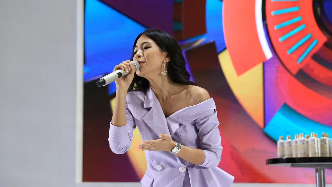 Maudy Ayunda