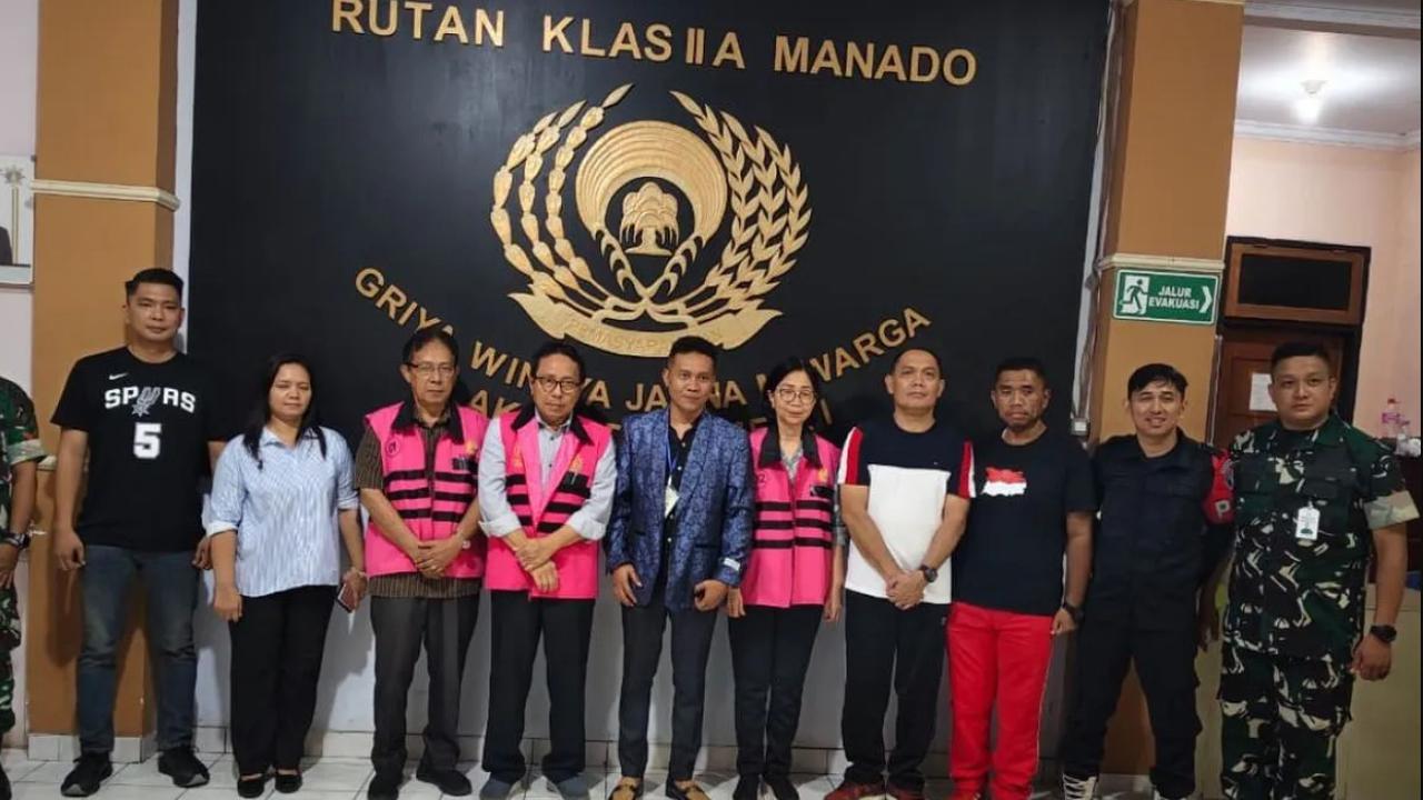 Mantan rektor Unsrat jadi tersangka korupsi