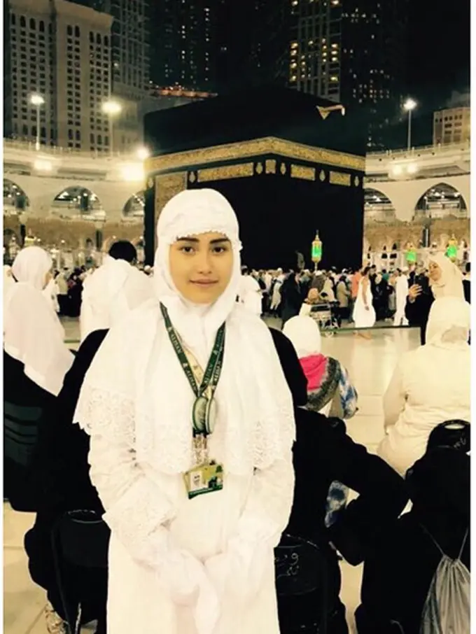 [Bintang] Ayu Ting Ting