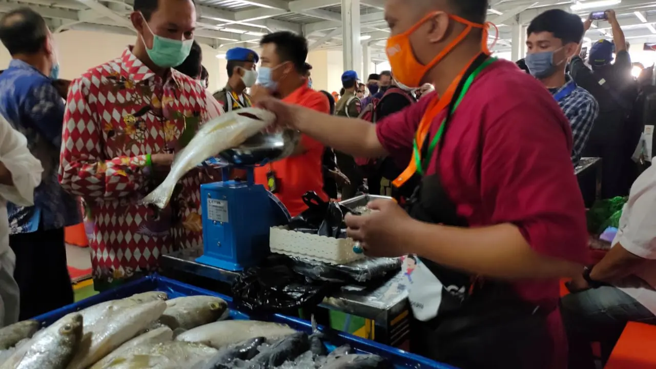 Meraih Rezeki Saat Pandemi Covid-19 di Pasar Ikan Modern Palembang