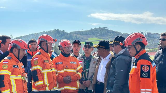 Gusti Ega Putrawan, kekasih artis Elina Joerg, mengirimkan bantuan untuk korban gempa di Turki dan Suriah.