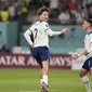 Pemain Timnas Inggris, Jack Grealish melakukan selebrasi usai mencetak gol keenam ke gawang Timnas Iran dalam laga matchday pertama Grup B Piala Dunia 2022 di Khalifa International Stadium, Doha, Qatar, Senin(21/11/2022) malam WIB. (AP/Abbie Parr)