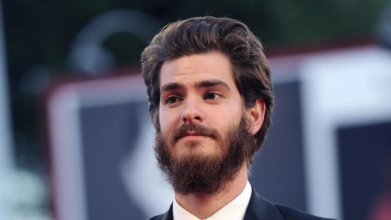 [Bintang]  Andrew Garfield