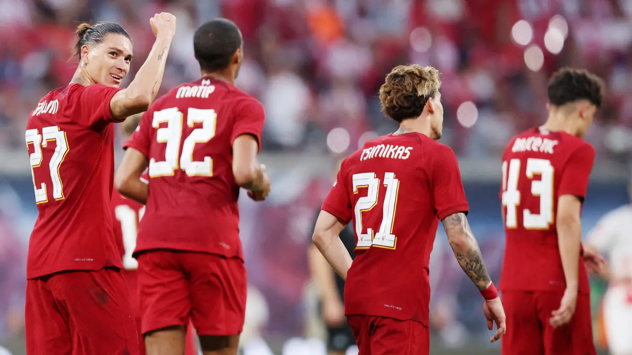 Foto: Bungkam Mulut Penyinyir, Darwin Nunez Borong 4 Gol dan Bawa Liverpool Hancurkan RB Leipzig