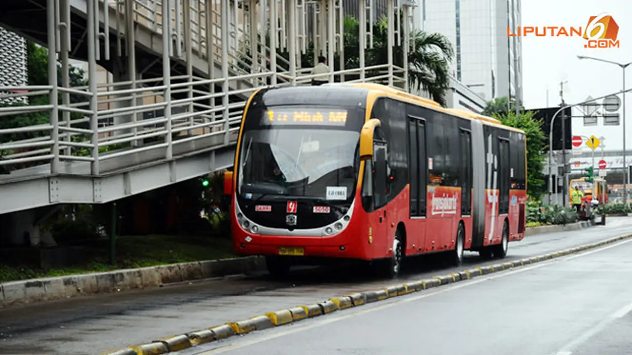 e-tiketing-transjakarta130115b.jpg