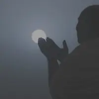 Bikin Kangen Kampung Halaman, Ini Tradisi Malam Nisfu Sya’ban. (Foto: usetyo.files.wordpress.com)