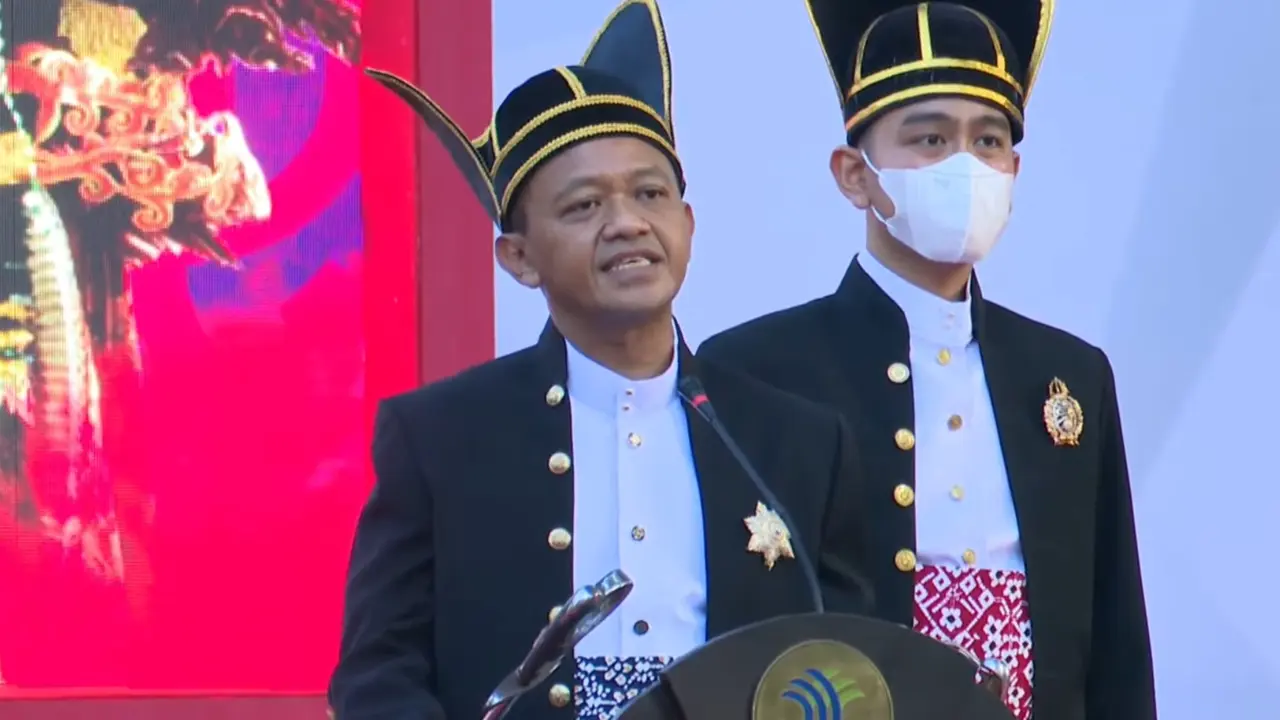Menteri Investasi/Kepala Badan Koordinasi Penanaman Modal (BKPM) Bahlil Lahadalia dan Wali Kota Solo Gibran Rakabuming Raka