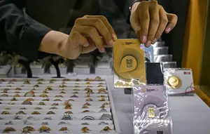 Harga Emas Pegadaian 30 Juli 2026: Antam Rp 2,72 Juta, UBS Rp 2,60 Juta