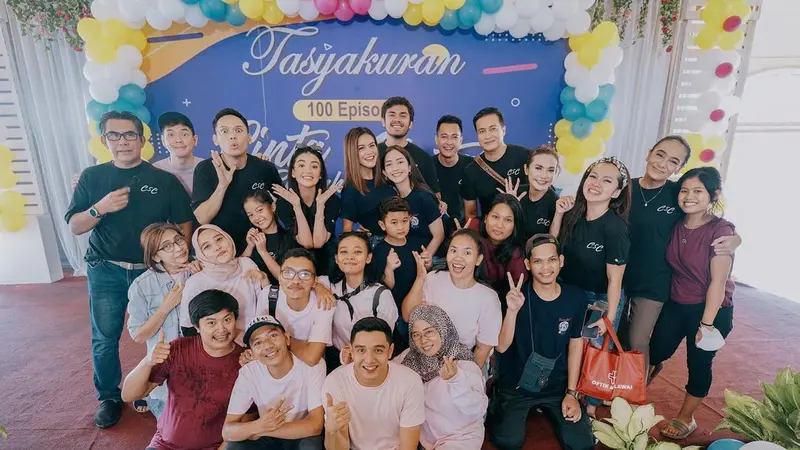 Sinetron Cinta Setelah Cinta gelar tasyakuran 100 episode (Foto: Instagram @bryanmckenziee)