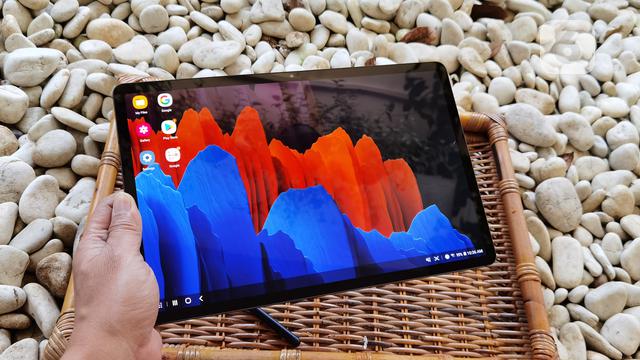 Samsung Galaxy Tab S7 Plus. Liputan6.com/Iskandar