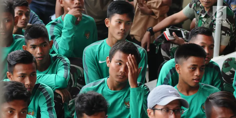 Ekspresi Tegang Timnas U-16 Saat Nobar Laga Indonesia U-19 Lawan Brunei