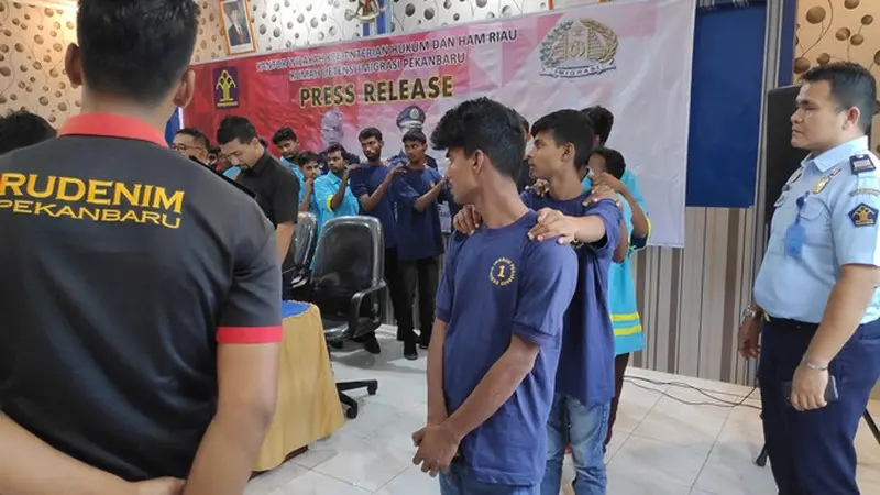 Puluhan imigran Bangladesh ditahan Rudenim Pekanbaru setelah berniat melintas ke Malaysia.
