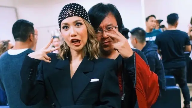 6 Potret Persahabatan BCL dan Ari Lasso