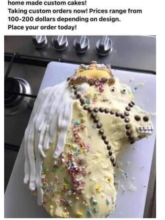 10 Potret Realita saat Pesan Kue Karakter Ini Bikin Gigit Jari