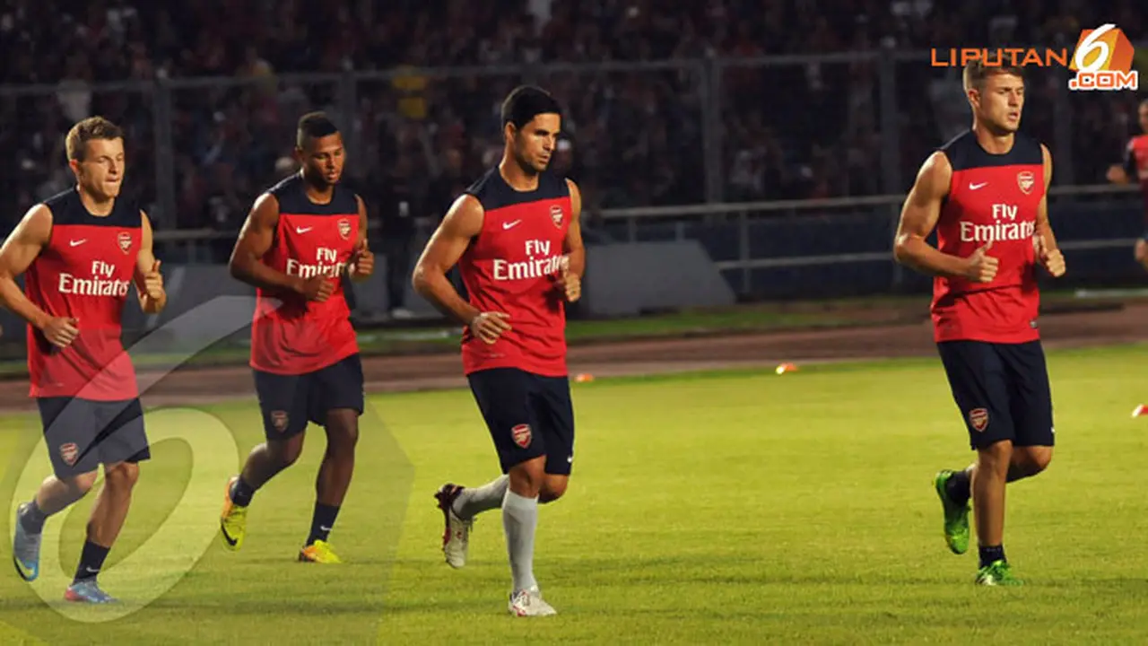 latihan-arsena-gbk-130713c.jpg