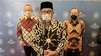 Kemeja batik rancangan Gubernur Jawa Barat Ridwan Kamil. (dok. Twitter @ridwankamil)