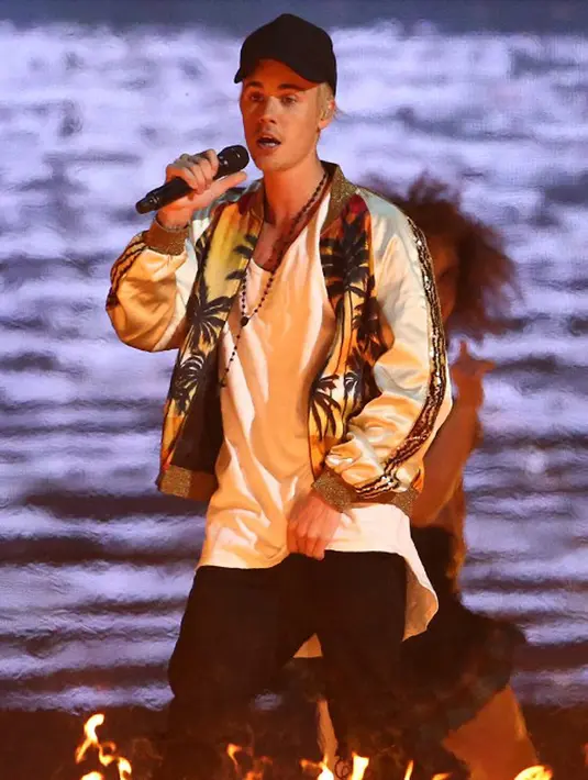 “Aku sudah menggelar tur selama dua tahu,” ujar Justin yang nampaknya memang butuh beristirahat. (AFP/Justin Tallis)