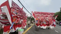 Pedagang Bendera Merah Putih Menjerit, Omzet Tergerus Penjual Online