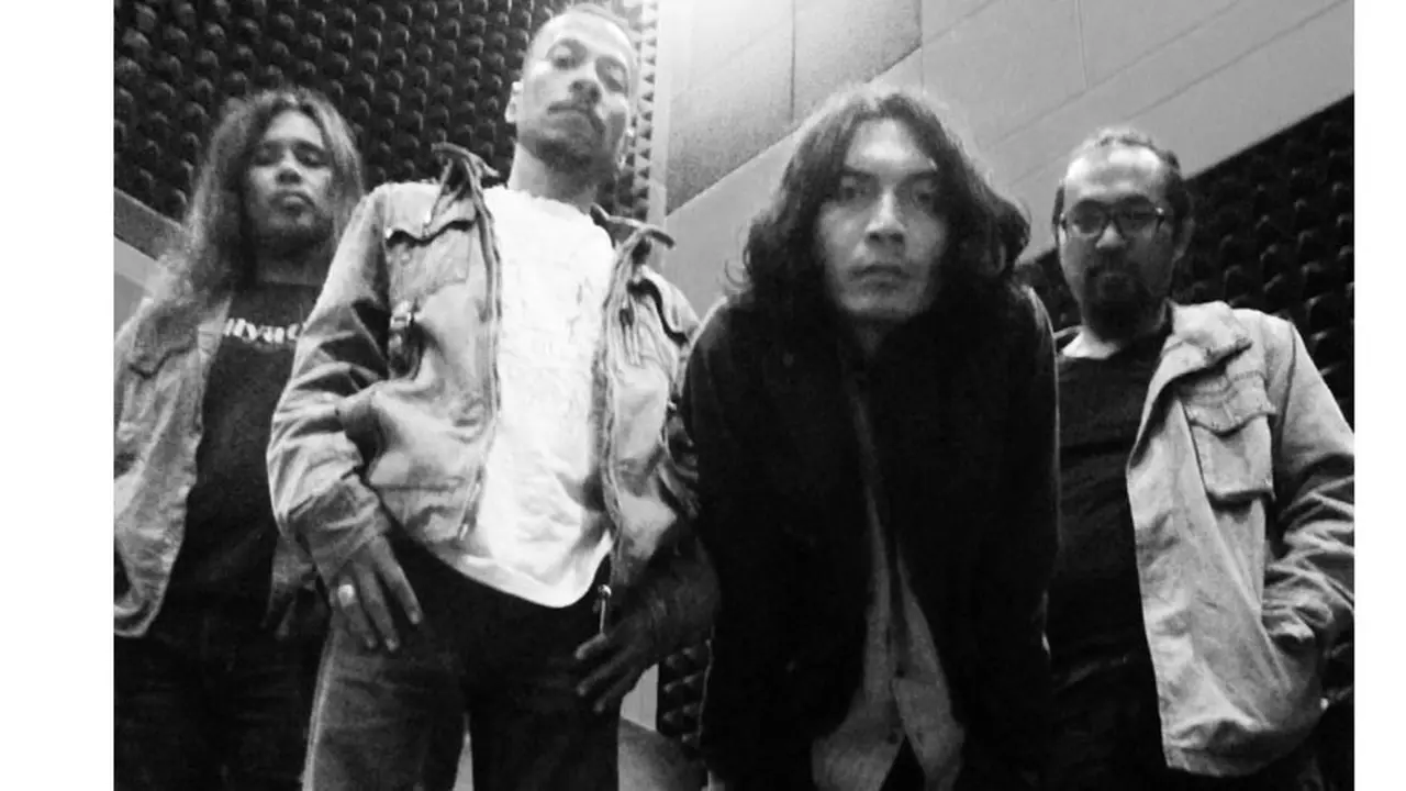 Vokalis Baru, Boomerang Rilis Album Harmonis Tidak Seragam