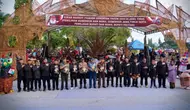 KPU Jatim saat meluncurkan kirab maskot pilkada 2024 di kabupaten Pacitan. (Foto: KPU Jatim).