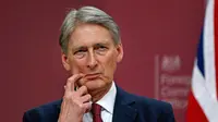 Menteri Luar Negeri Inggris Phillip Hammond (theguardian.com)