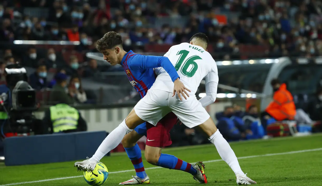 Berkat tambahan tiga poin ini, Blaugrana berhak naik ke peringkat tujuh klasemen dengan mengemas 27 poin, tertinggal 15 poin dari Real Madrid di puncak. (AP/Joan Monfort)