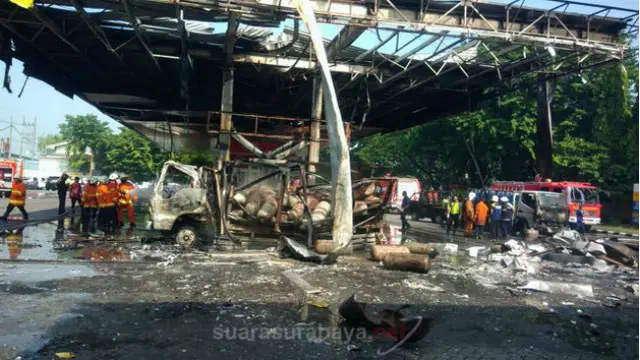 Kebakaran SPBU Berbek Industri di Sidoarjo